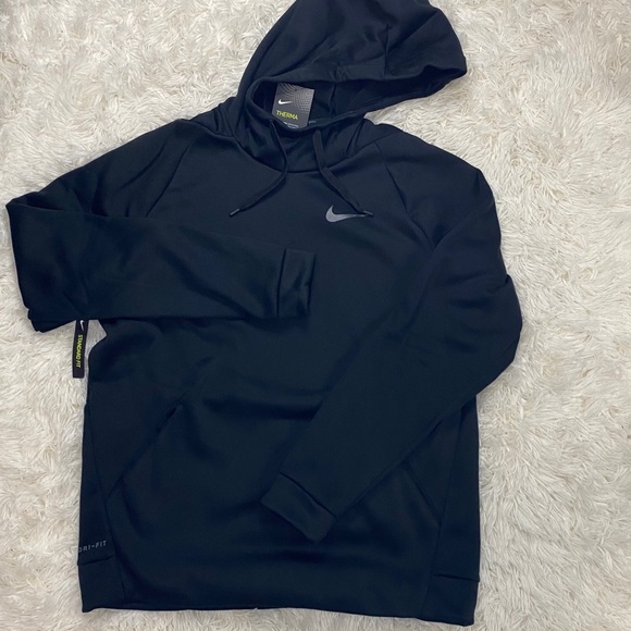 nike hoodie that covers mouth